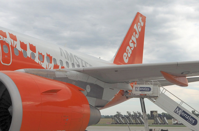 ヨーロッパのLCC easyJet イージージェット搭乗記 ブダペストからパリへ