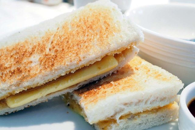 MHGoledn Lounge　カヤトースト