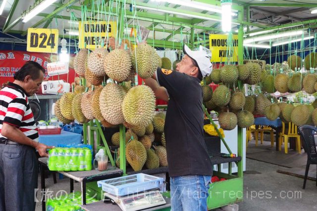 カンポンバルのドリアン屋台