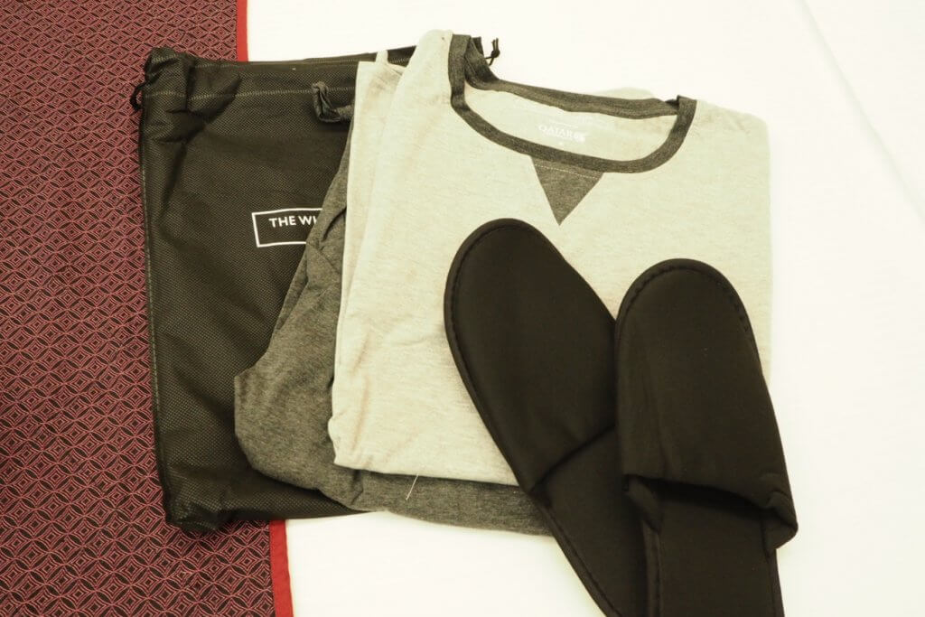 カタール航空パジャマ