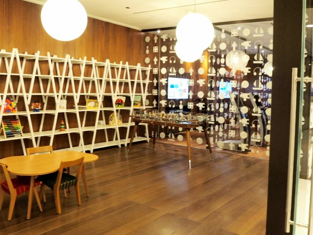 Qatar Airways First Class Lounge kids&family