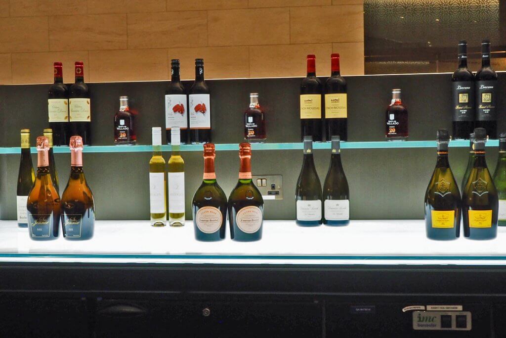 Qatar Airways First Class Lounge dinner