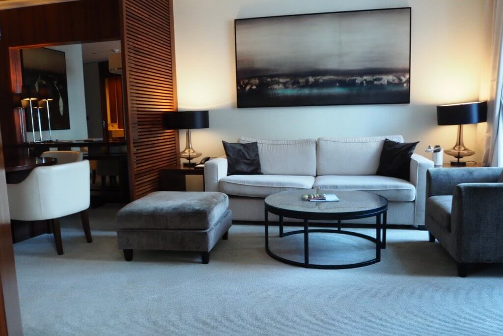 JWマリオットドバイのリビングルーム