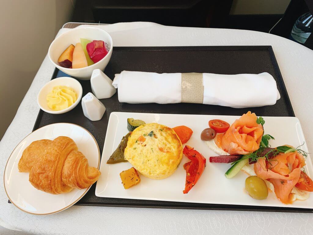 オマーンエア・ビジネスクラスの機内食