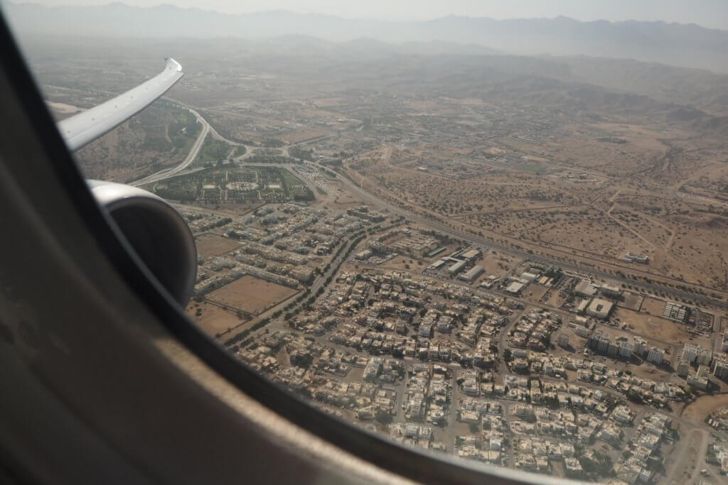 機内から見たオマーンマスカット