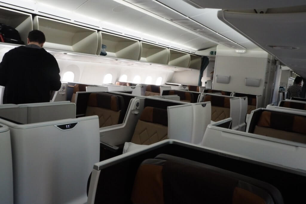 オマーンエアビジネスクラスのシート