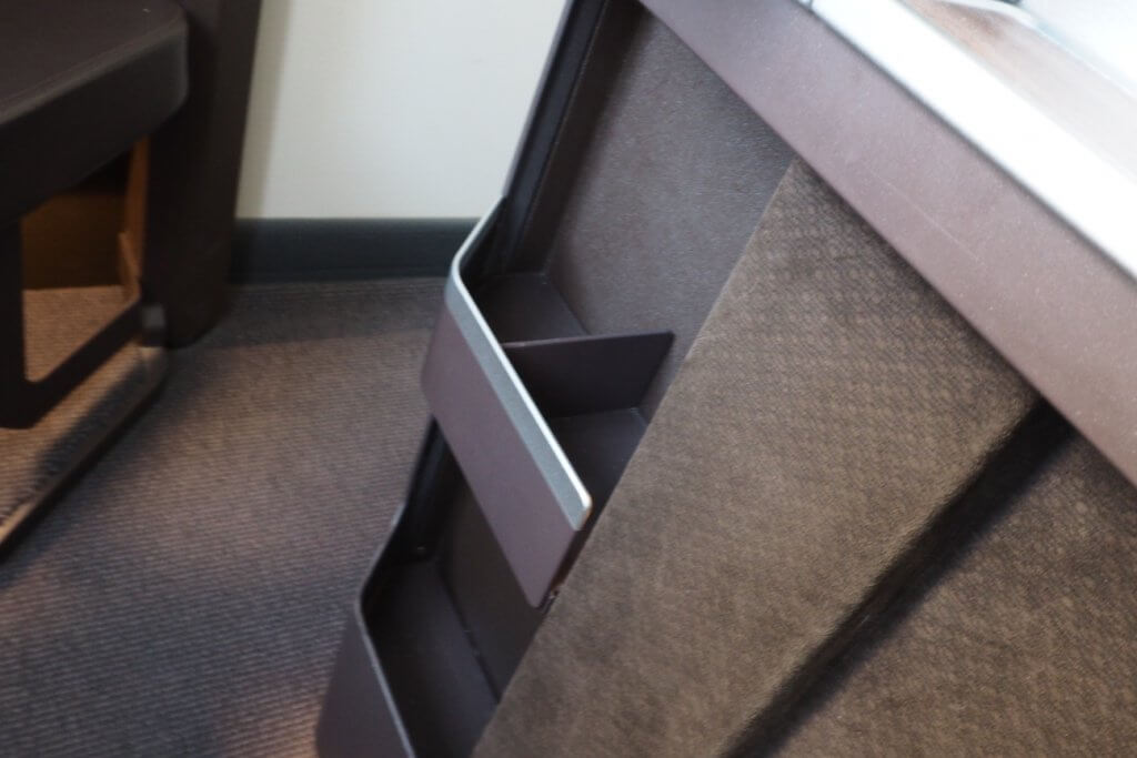 オマーンエア・ビジネスクラスのシート