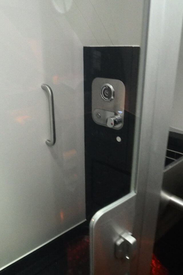 エティハド航空A380ファーストクラスのシャワールーム